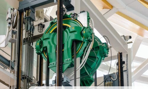 ما هي انواع ماكينات المصاعد